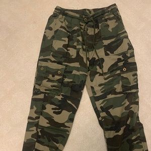 FOREVER 21 CAMO PANTS